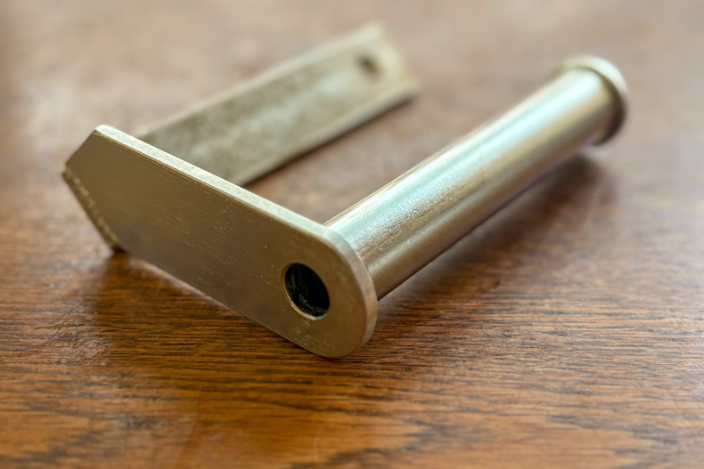 アイアントイレットペーパーホルダー